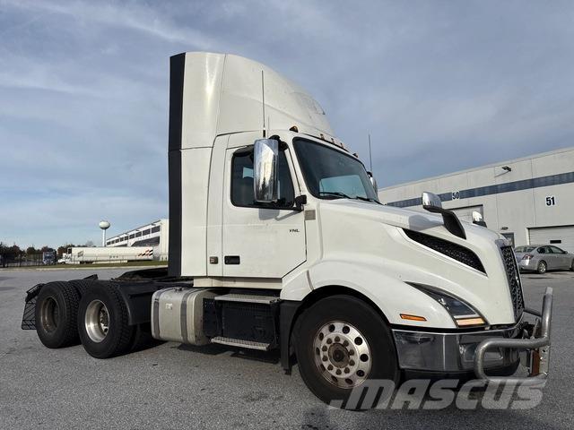 Volvo VNL 300 Trekkvogner