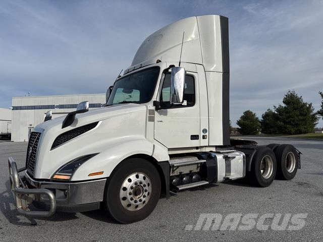 Volvo VNL 300 Trekkvogner