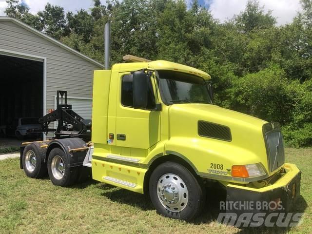 Volvo VNL64T Trekkvogner