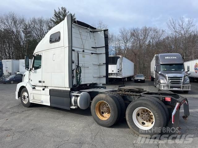 Volvo VNL670 Trekkvogner