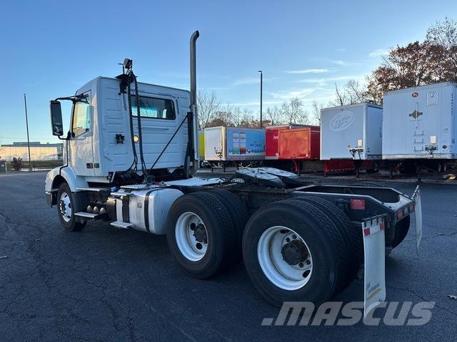 Volvo VNM 200 Trekkvogner