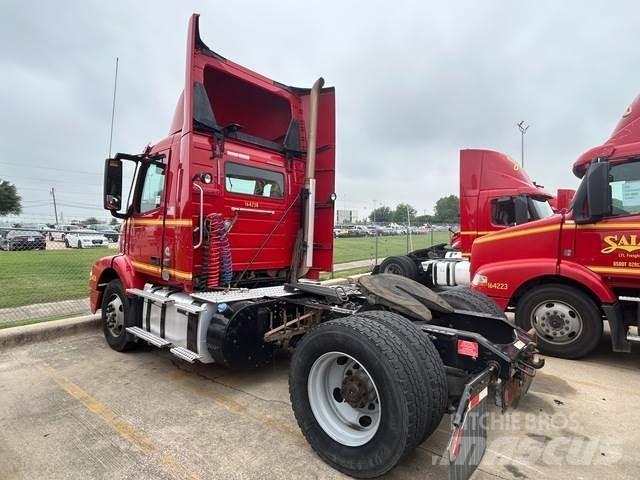 Volvo VNM42T Trekkvogner