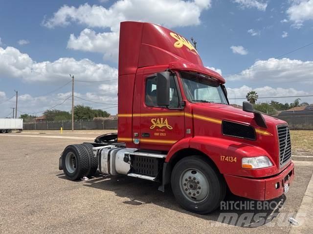 Volvo VNM42T Trekkvogner