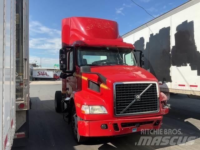 Volvo VNM42T Trekkvogner