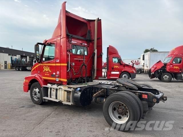 Volvo VNM42T Trekkvogner