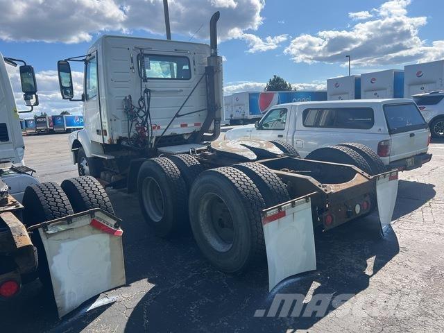 Volvo VNM64T Trekkvogner