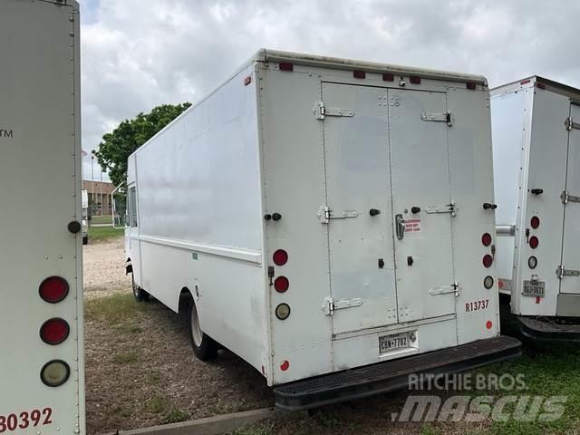 Workhorse W42 Lette lastebiler