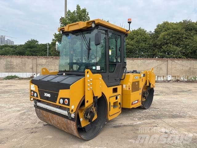 XCMG XD83 Tandem Valser
