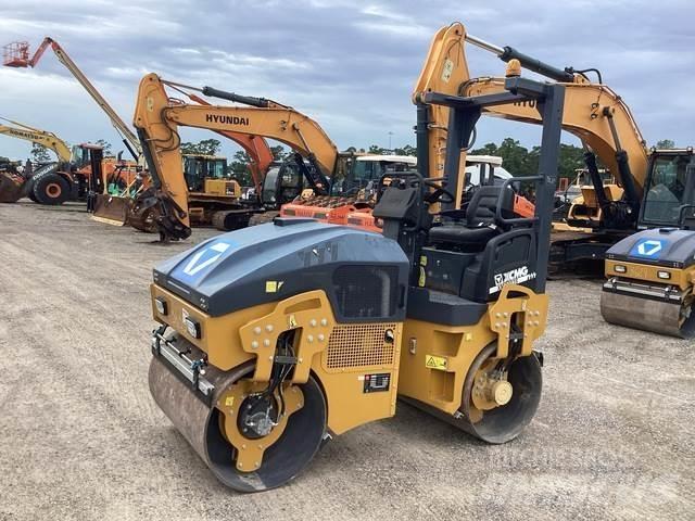 XCMG XMR303S Tandem Valser