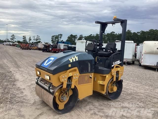 XCMG XMR303S Tandem Valser