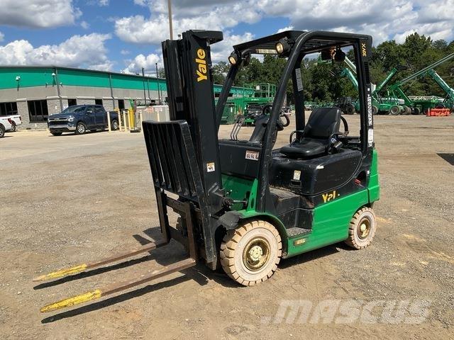 Yale GTP030VX Terrenggående gaffeltruck