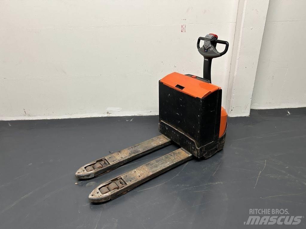 BT LWE200 Lavtløftende truck