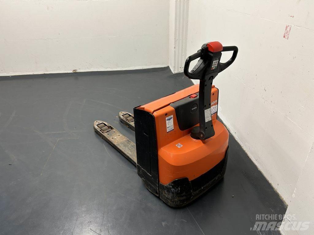 BT LWE200 Lavtløftende truck