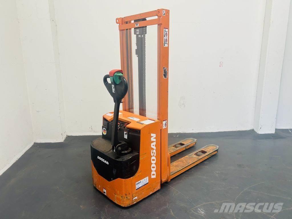 Doosan LEDS12.5C Ledestablere