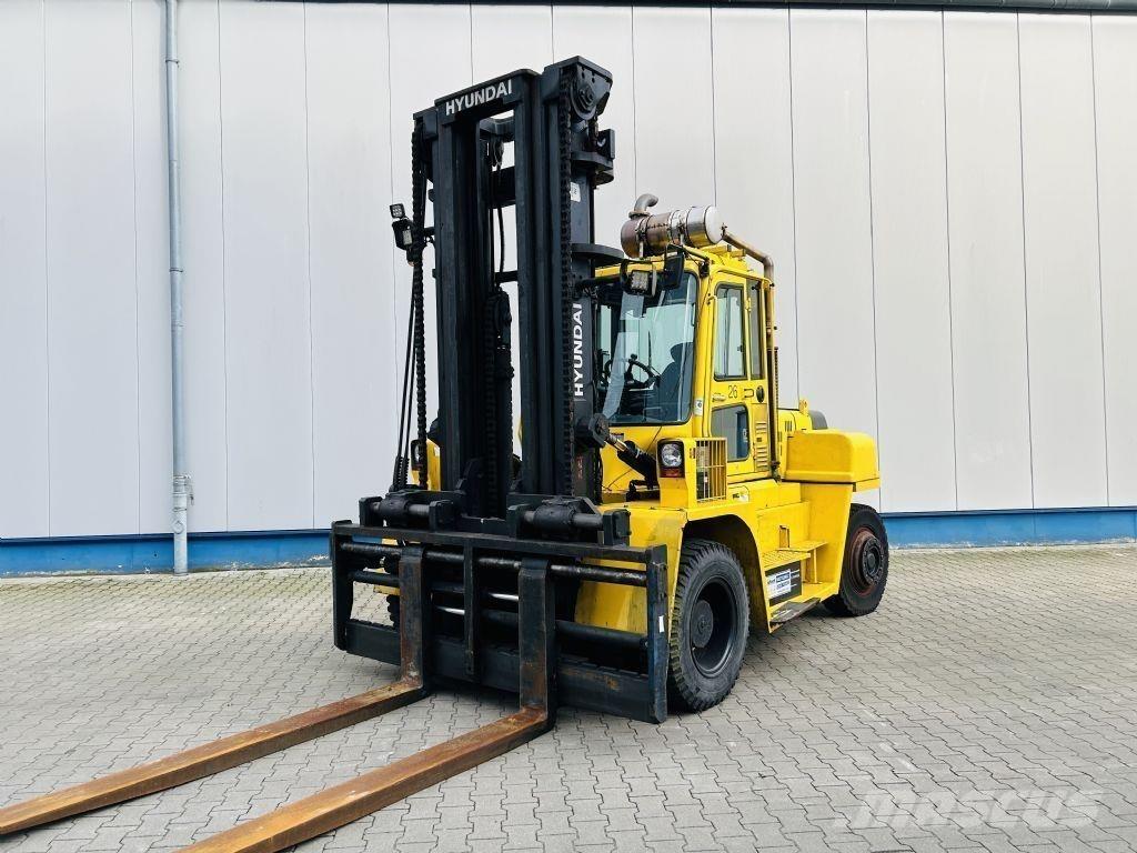 Hyundai 110D-7E Diesel Trucker