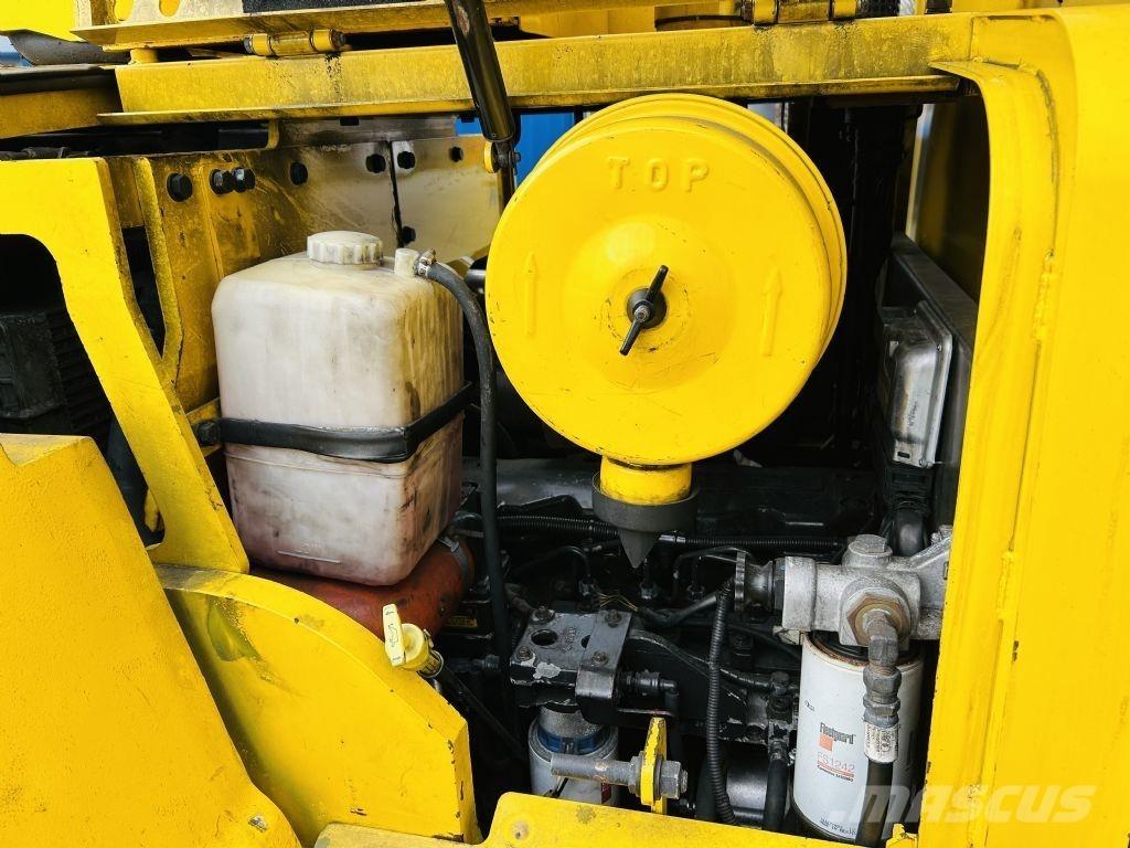 Hyundai 110D-7E Diesel Trucker