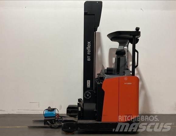 Toyota RRE140HE Skyvemasttruck