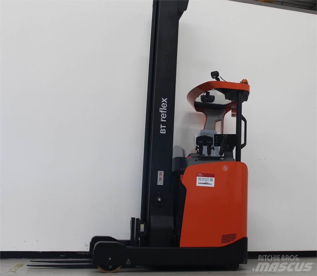 Toyota RRE160H Skyvemasttruck