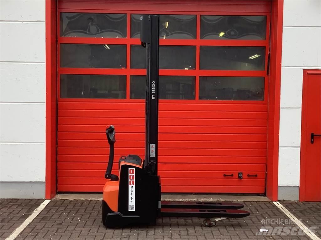 Toyota SWE120L Ledestablere