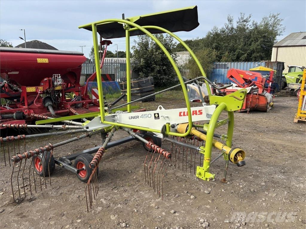 CLAAS LINER 450 Raker og høyvendere