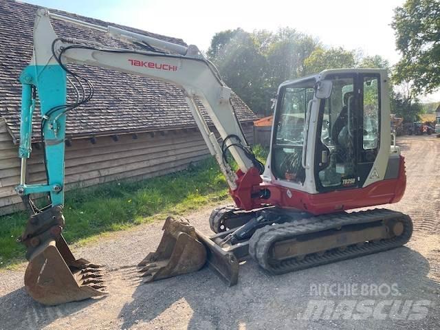 Takeuchi TB250 Midigravere 7 - 12t