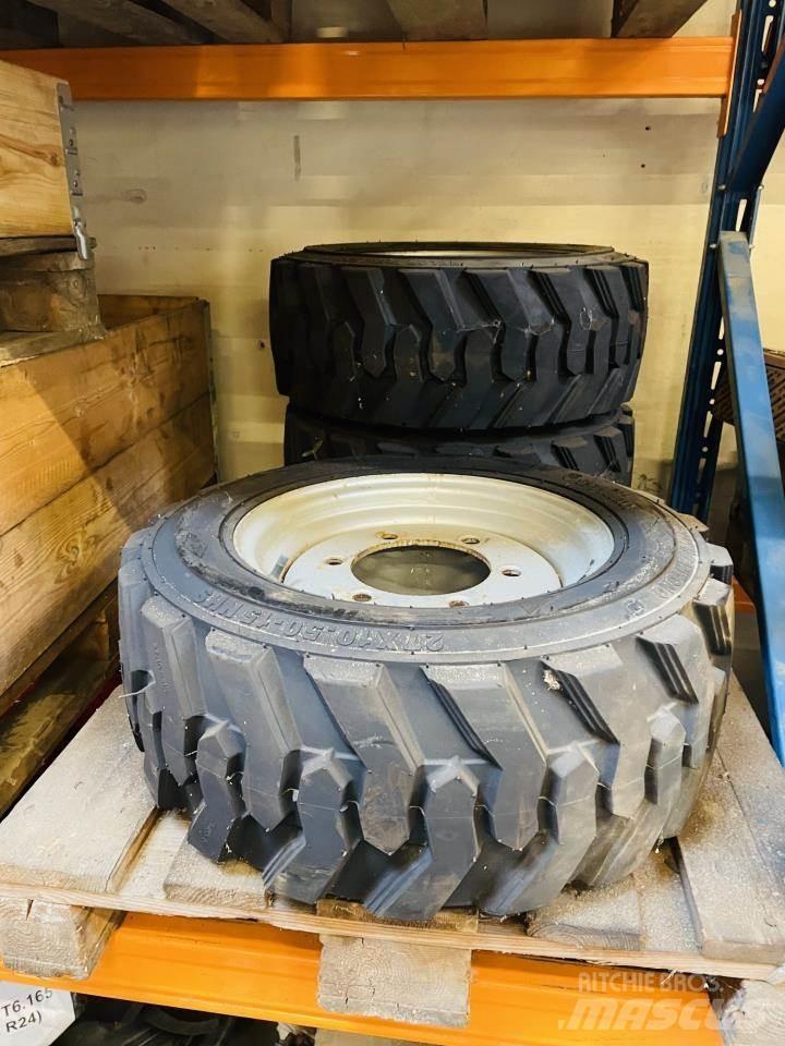  27X10,5X15 Dekk, hjul og felger