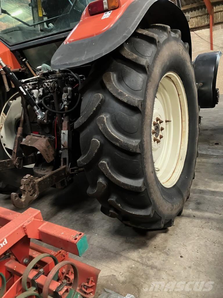 BKT 520/70R38 Dekk, hjul og felger