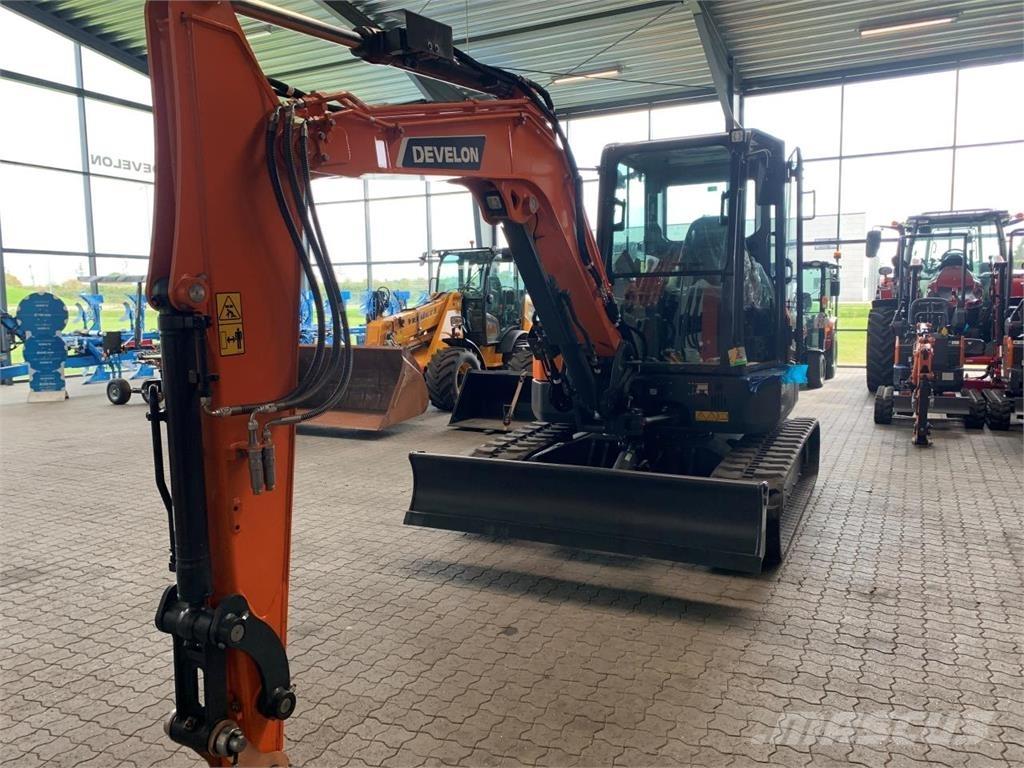 Develon DX63-7 Beltegraver