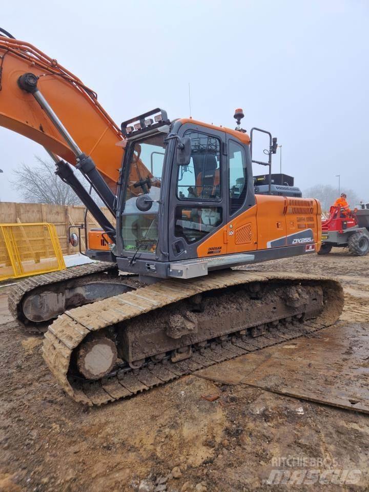 Doosan 255-5 Beltegraver
