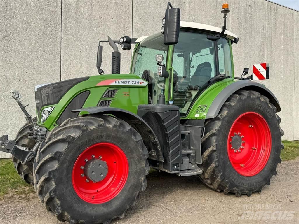 Fendt 724 Traktorer