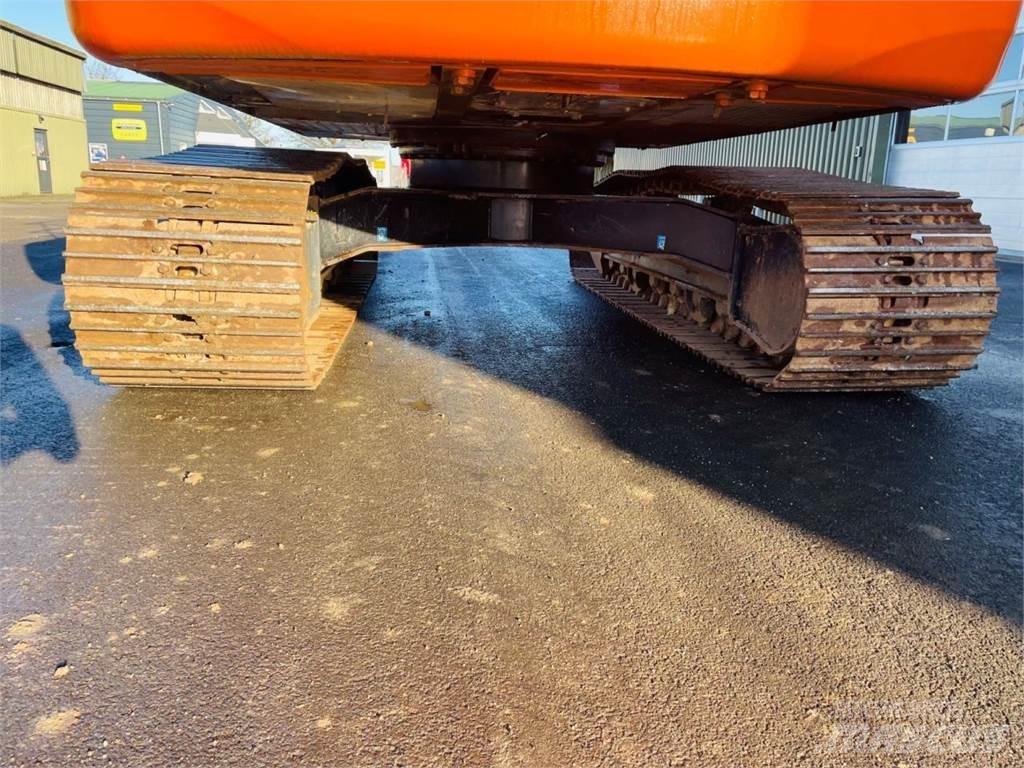 Hitachi ZX210-6 Beltegraver