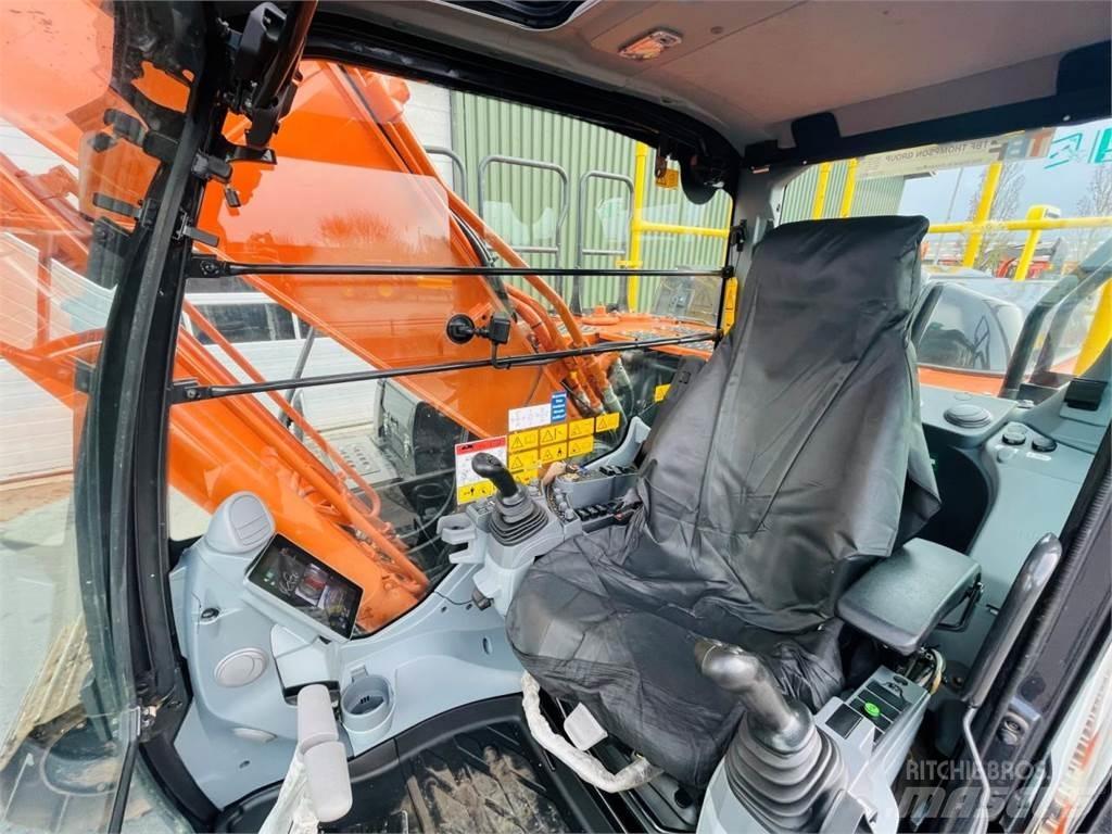 Hitachi ZX210LC-7 Beltegraver