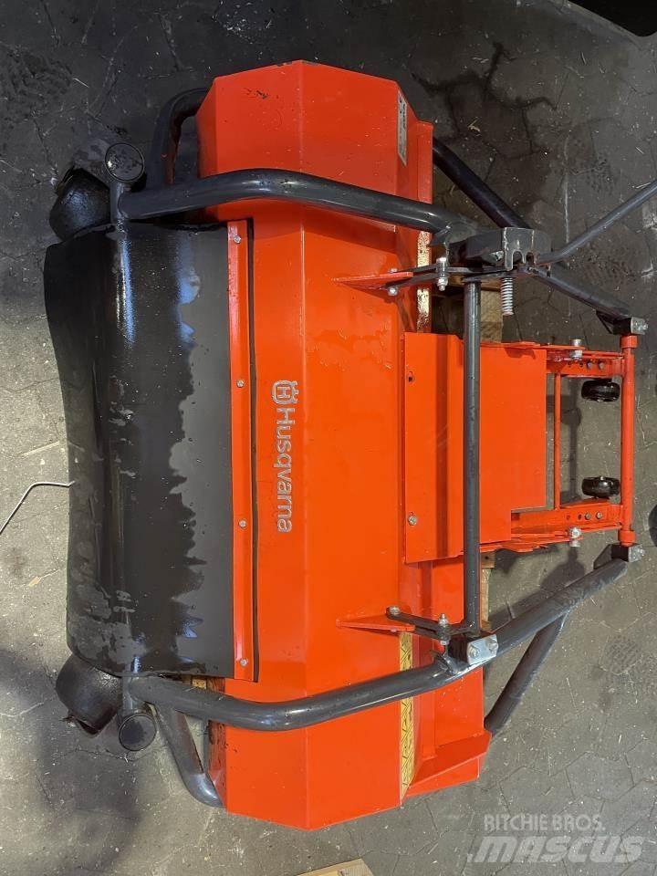 Husqvarna P100 Slåmaskiner