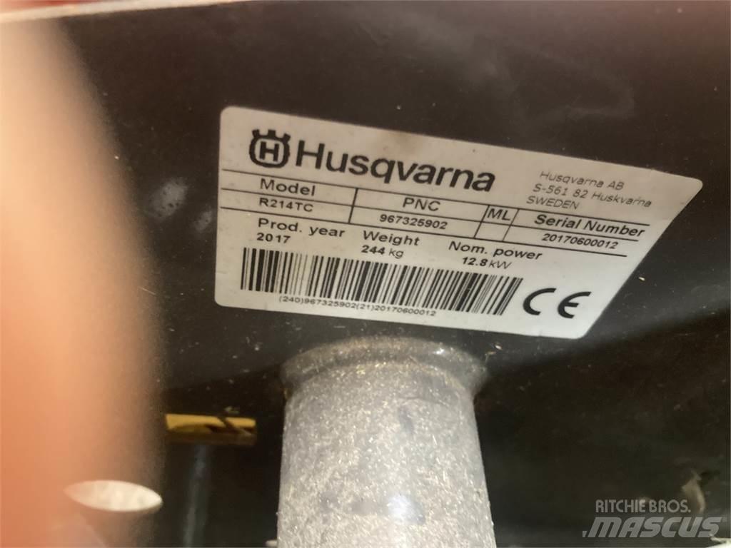 Husqvarna R214TC Slåmaskiner