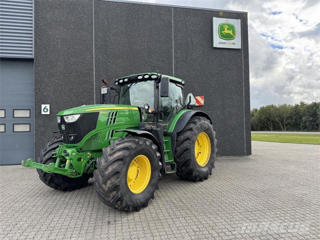 John Deere 6215R Traktorer