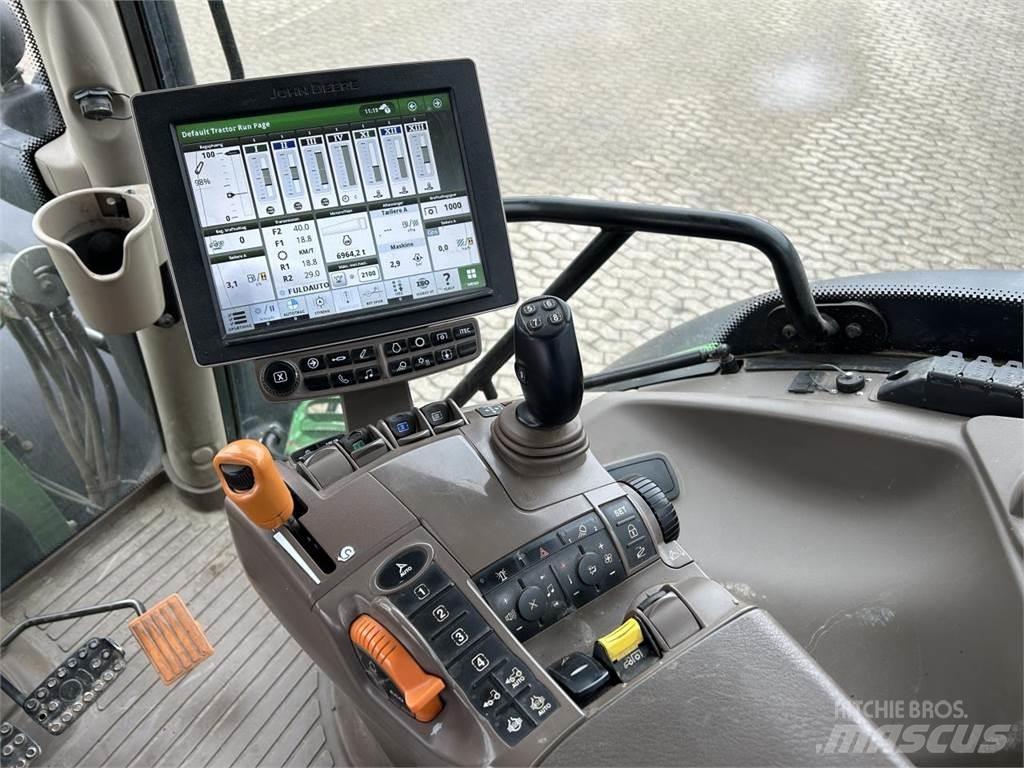 John Deere 6215R Traktorer