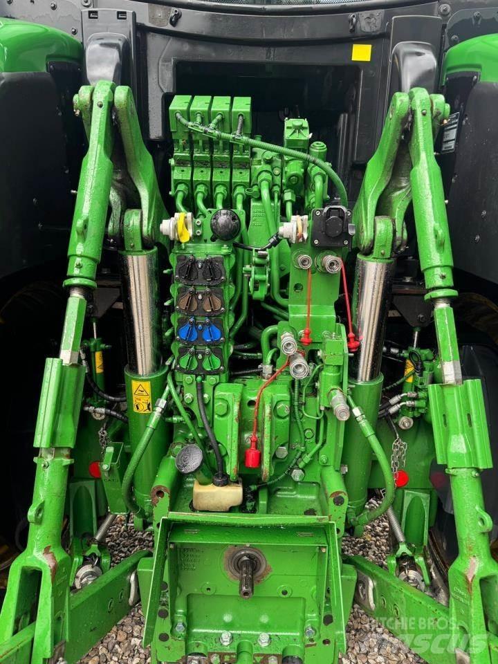 John Deere 6250R Traktorer