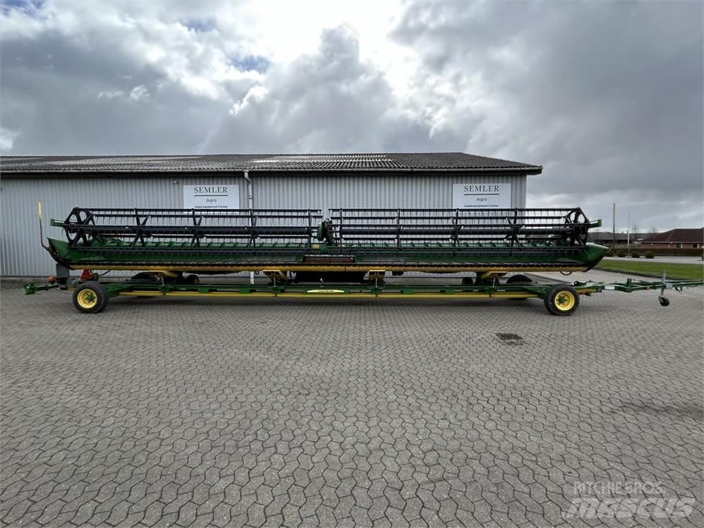 John Deere 640D Skjærebord til skurtresker