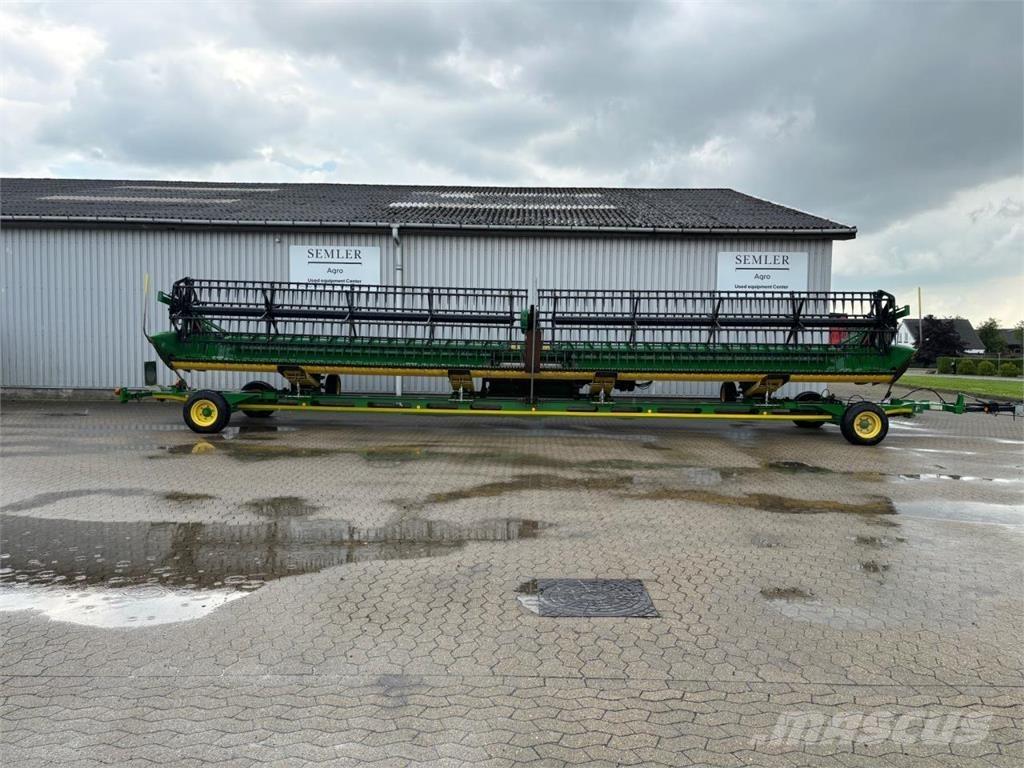 John Deere 640D Skjærebord til skurtresker