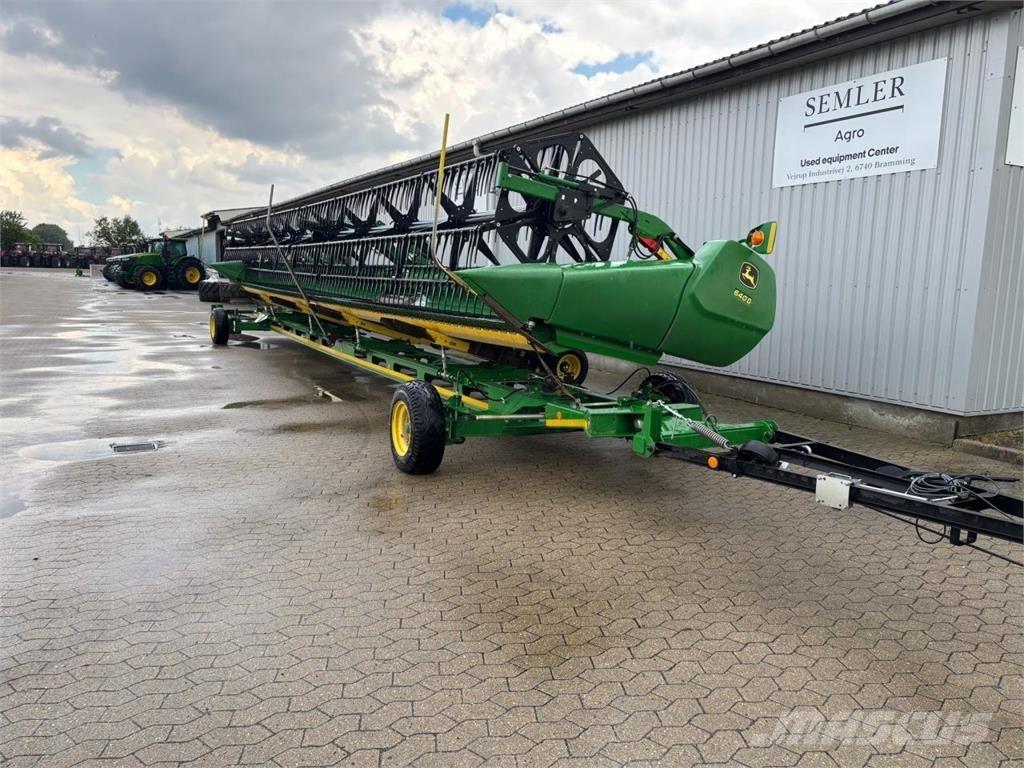 John Deere 640D Skjærebord til skurtresker