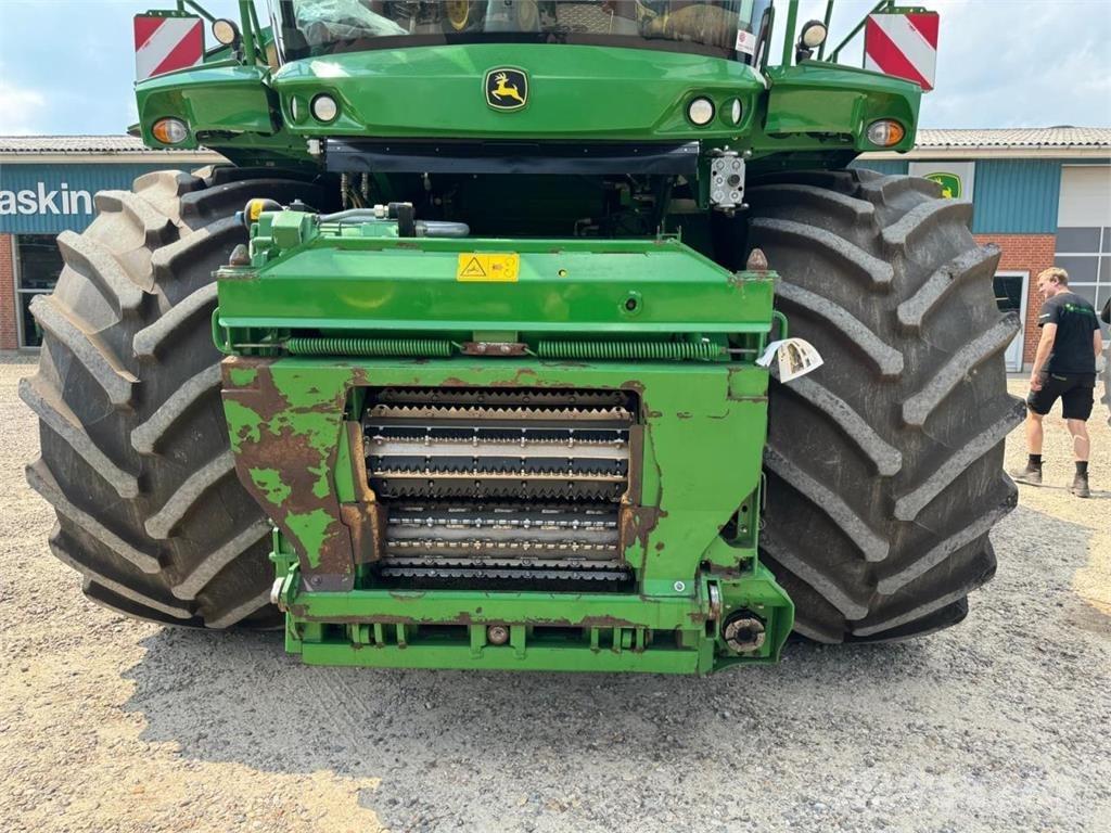 John Deere 8700 Fôrhøstere
