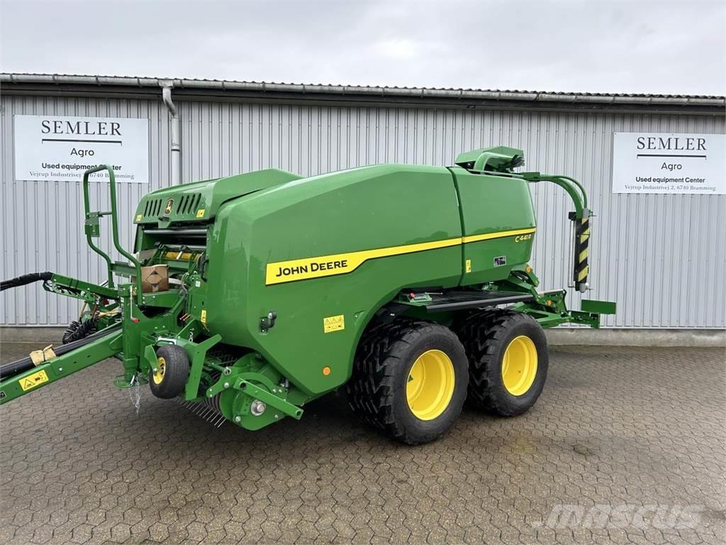 John Deere C441R Rundballepresser