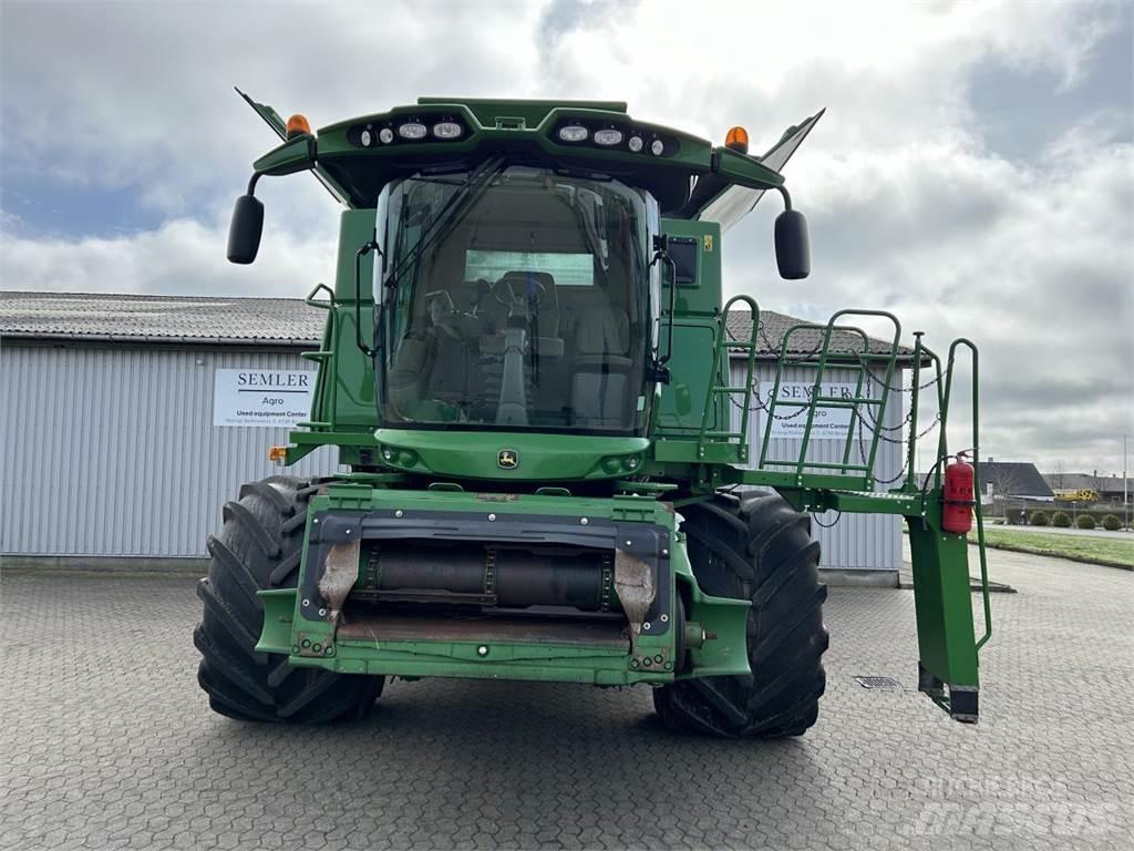 John Deere S690 Skurtreskere