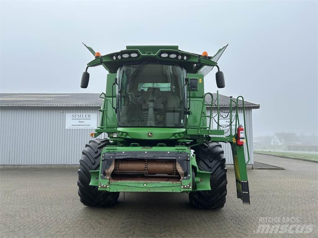 John Deere S690 Skurtreskere