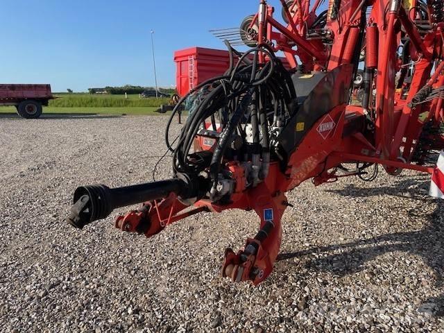 Kuhn GA13131 Raker og høyvendere
