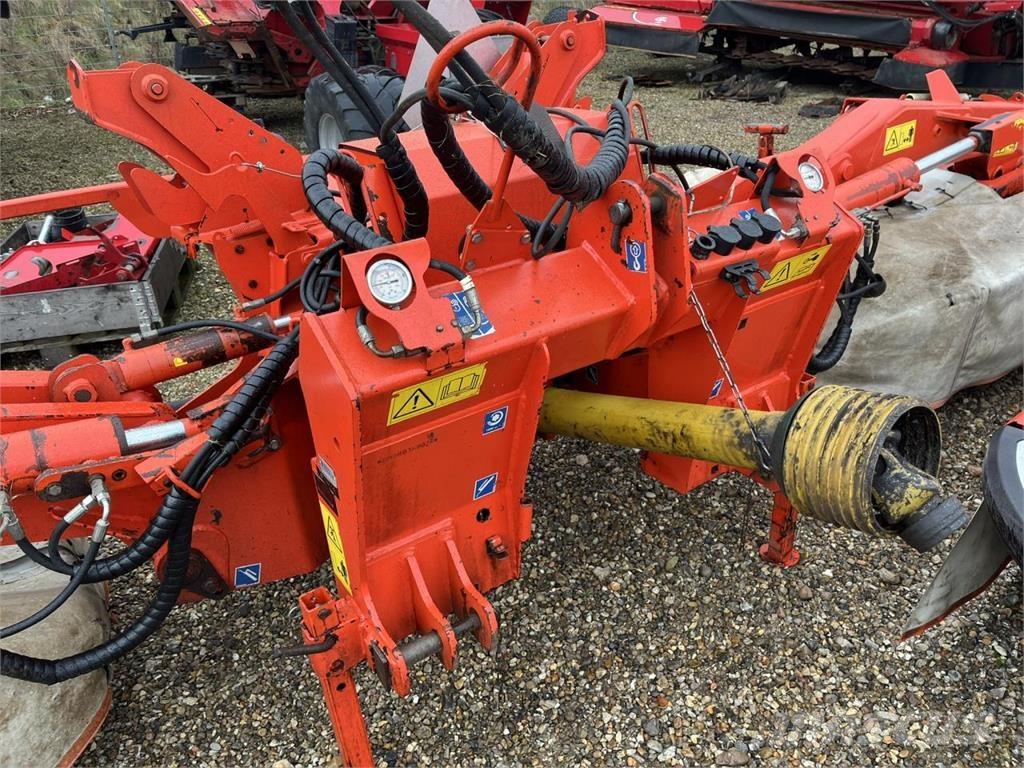 Kuhn GMD 883 Svanser