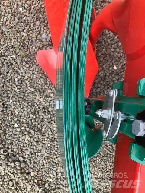 Kverneland 3300S Vendeploger