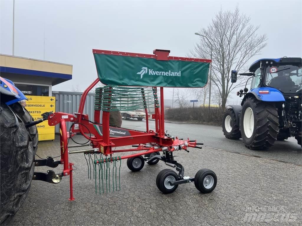 Kverneland 9542 Raker og høyvendere