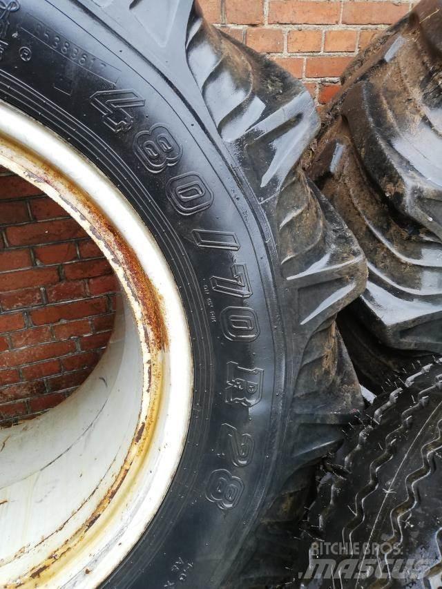 NDI 480/70R28 Dekk, hjul og felger