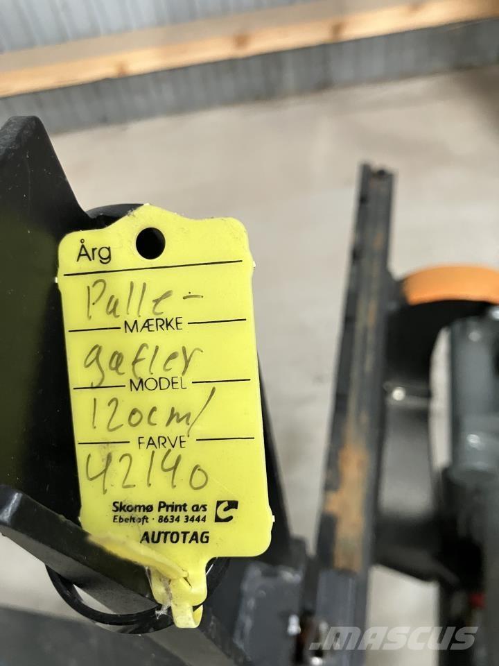  PALLEGAFLER Frontlastere og graveredskap